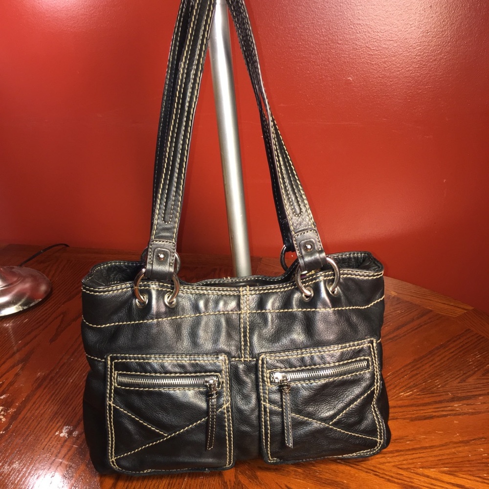 Vintage Tignanello Black Leather Shoulderbag